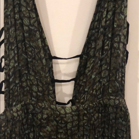 Free People green and black dress with open middle - Picture 4 of 4